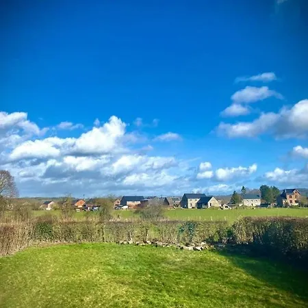 Au Fil De L'eau * Hotton